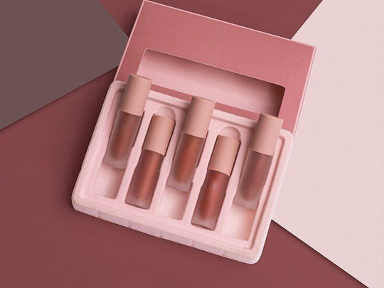 customized lip gloss boxes